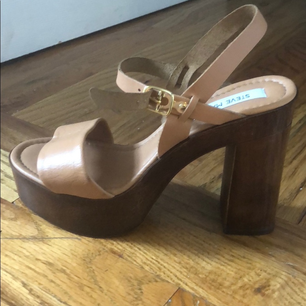 Steve Madden heel